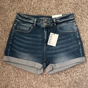 Zenana Outfitters Dark Blue Jean Shorts NWT LARGE